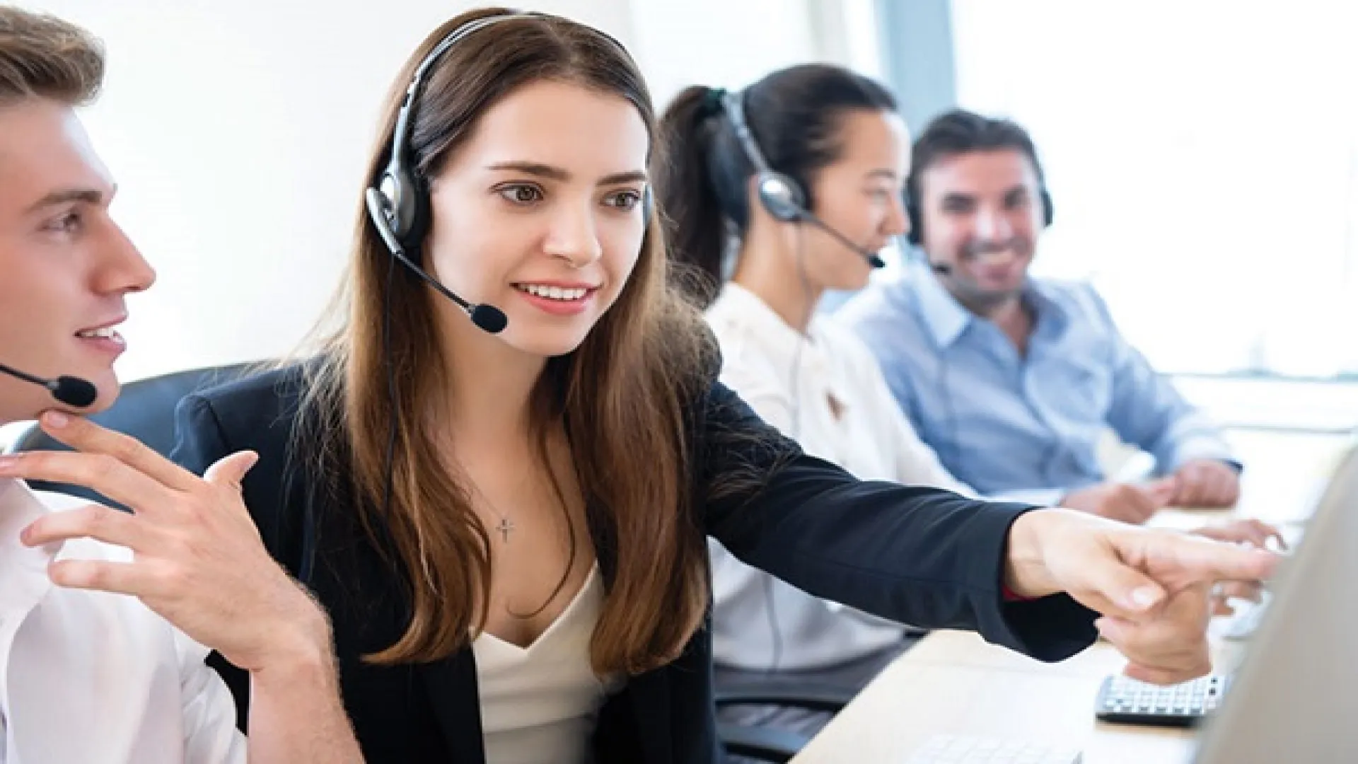 Hỗ trợ 24/7 không lấn cấn Hỗ trợ 24/7 không lấn cấn